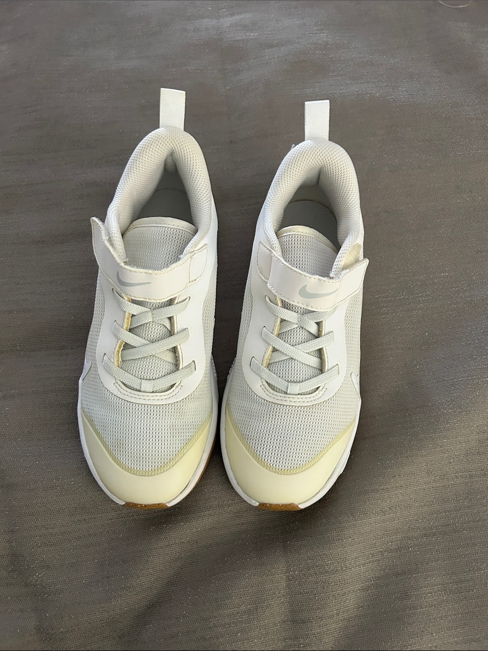 Nike Kids White & Cream Hook-and-Loop Athletic Sneakers